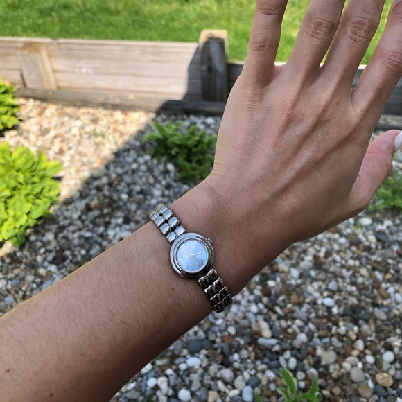 Guess Watch - Picture 2 of 3